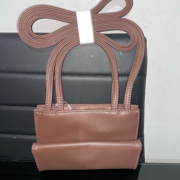 Small Chocolate Telfar Bag - Picture 2 of 7